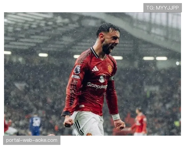 曼联防线危机：中卫伤病潮给拉特克利夫敲响警钟